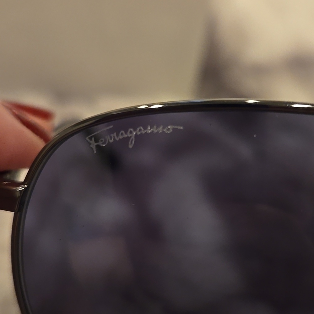 Salvatore Ferragamo Dark Gunmetal Aviator Sunglasses Brand New In Case - Picture 5 of 12